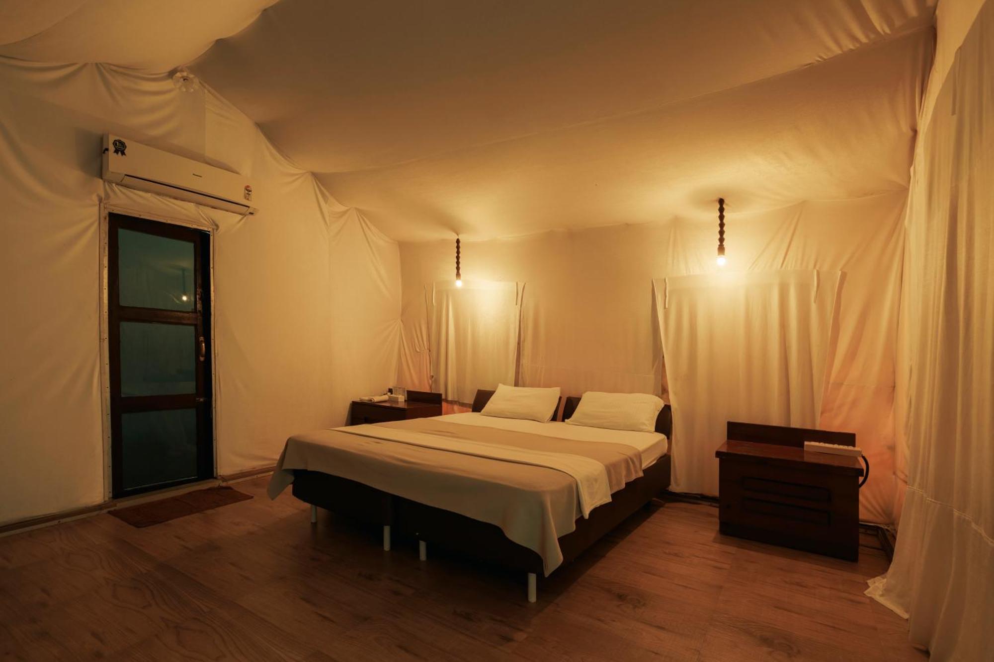 Sai Vishram Beach Resort Bainduru Extérieur photo
