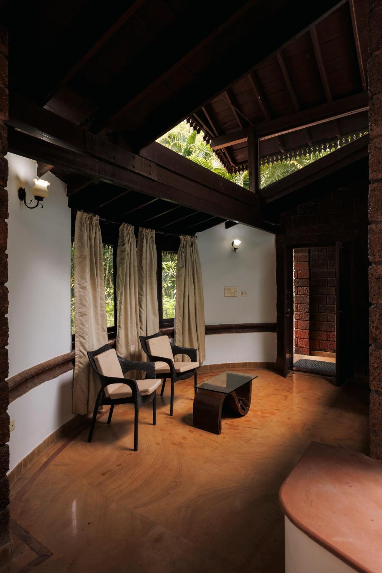 Sai Vishram Beach Resort Bainduru Extérieur photo