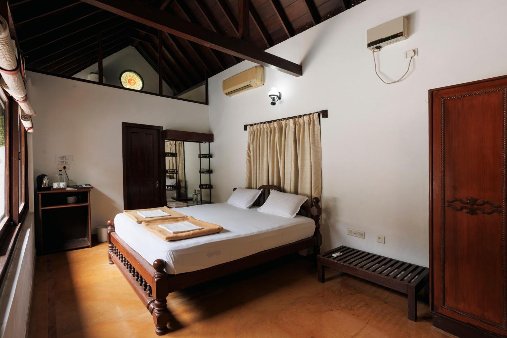 Sai Vishram Beach Resort Bainduru Extérieur photo