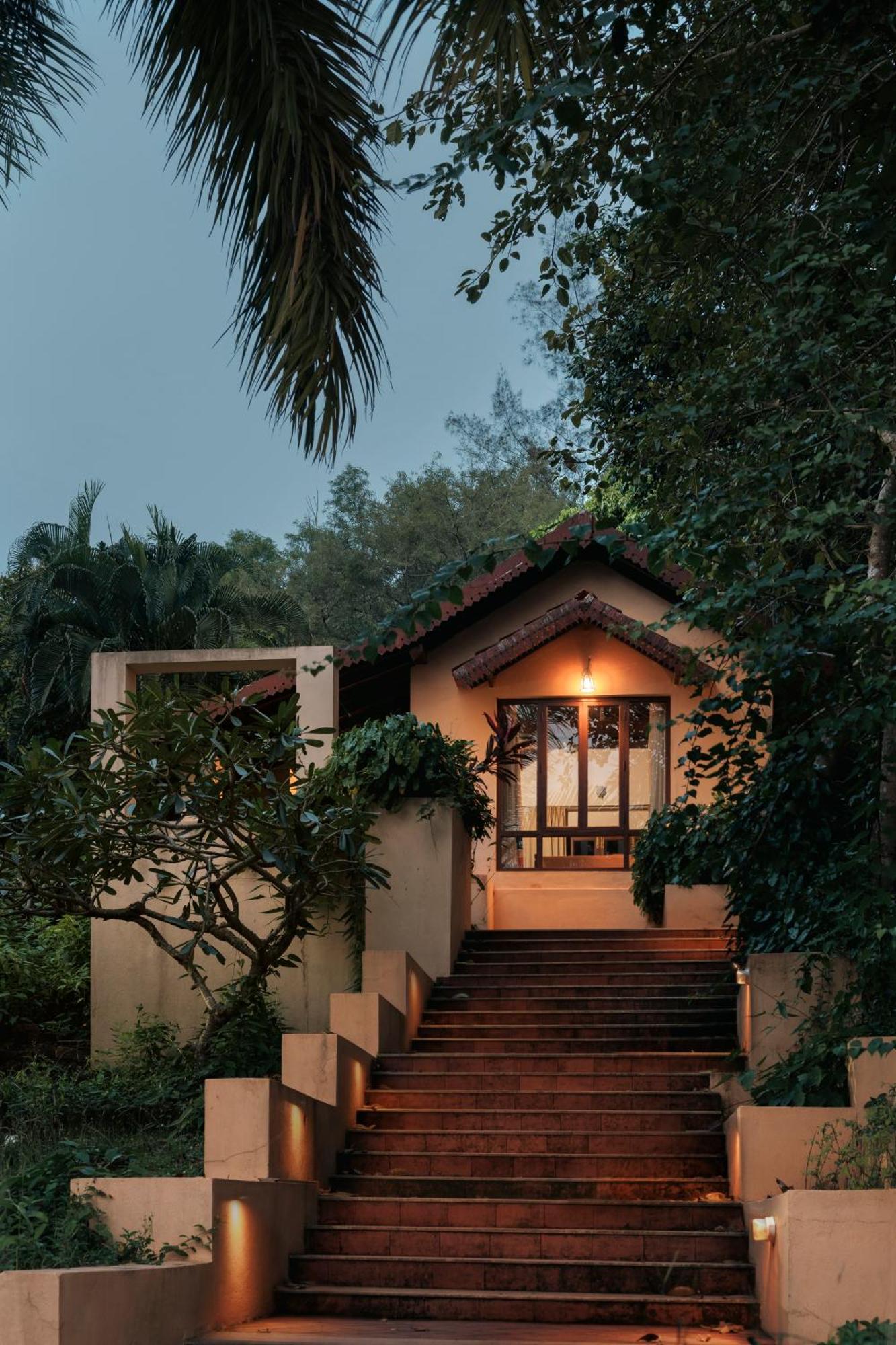 Sai Vishram Beach Resort Bainduru Extérieur photo